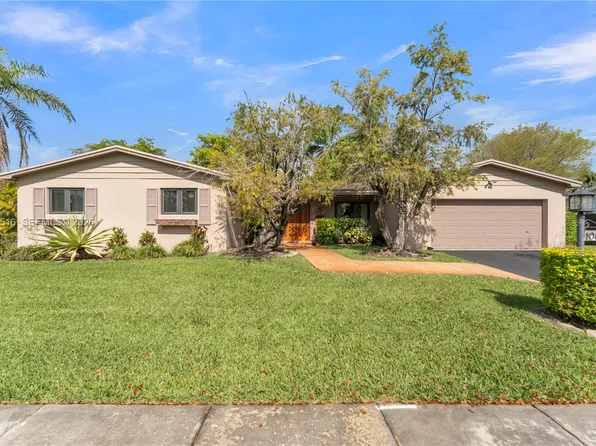 10020 SW 102nd Avenue Rd, Miami, FL 33176