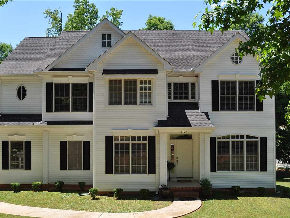1st image of 304 Lawtonwood Ln