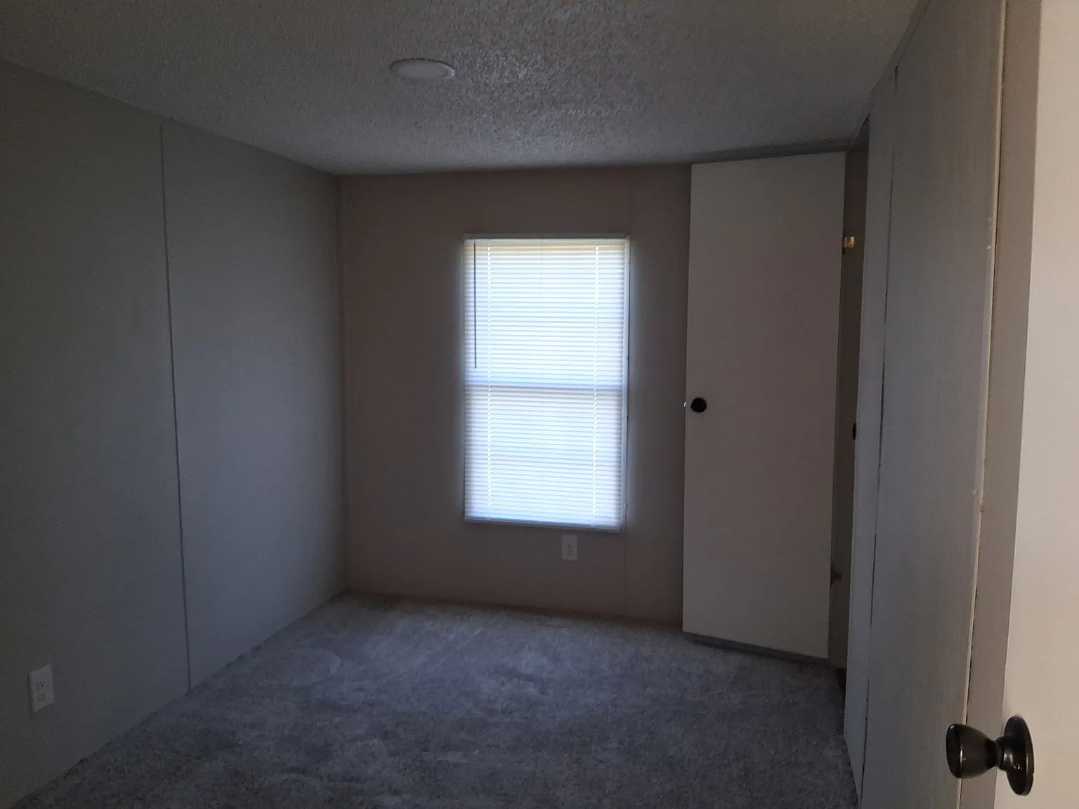 3 bed, 1260 sqft, $1,000 — Photo 3