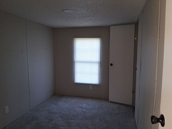 3rd image of 390 Clara St