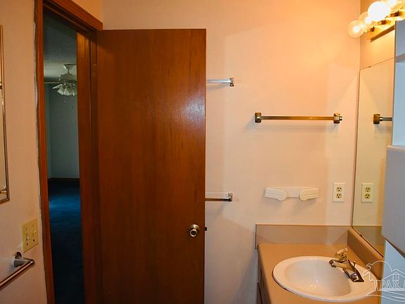 4th image of 328 Forest Hills Dr