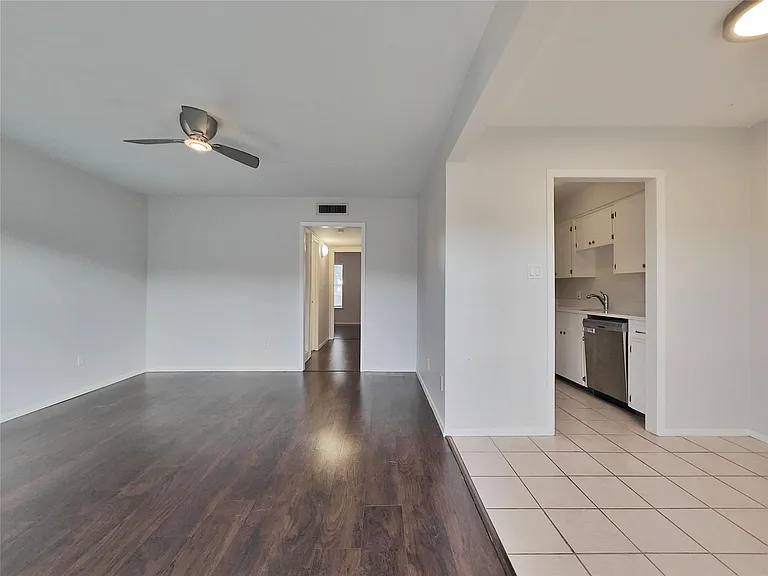 600 19th St #17 — Photo 3