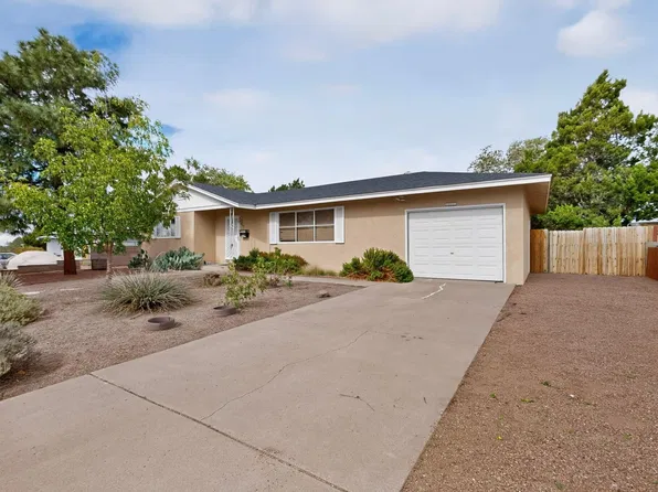 6001 Woodford Pl NE, Albuquerque, NM 87110