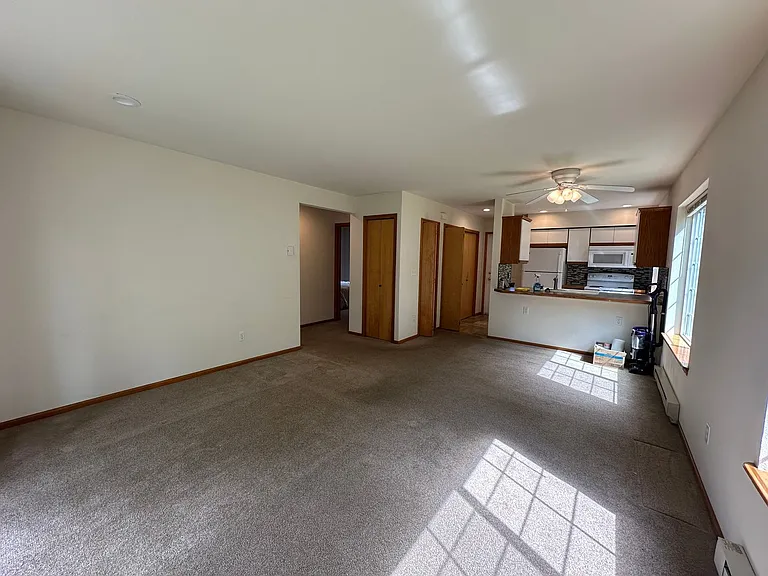 BH T 3340 — Photo 36