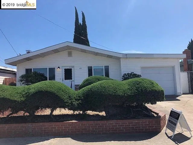 45 Carolyn Dr photo 1