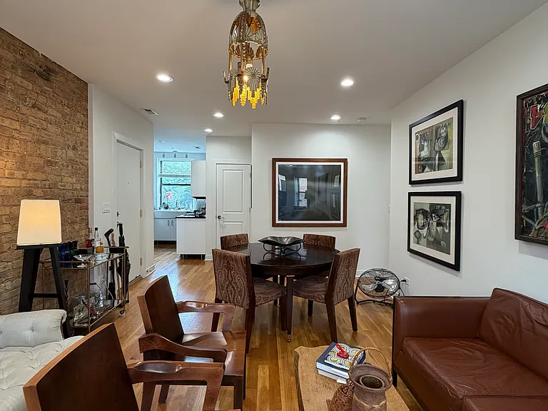 6225 N Hermitage Ave #3E — Photo 2