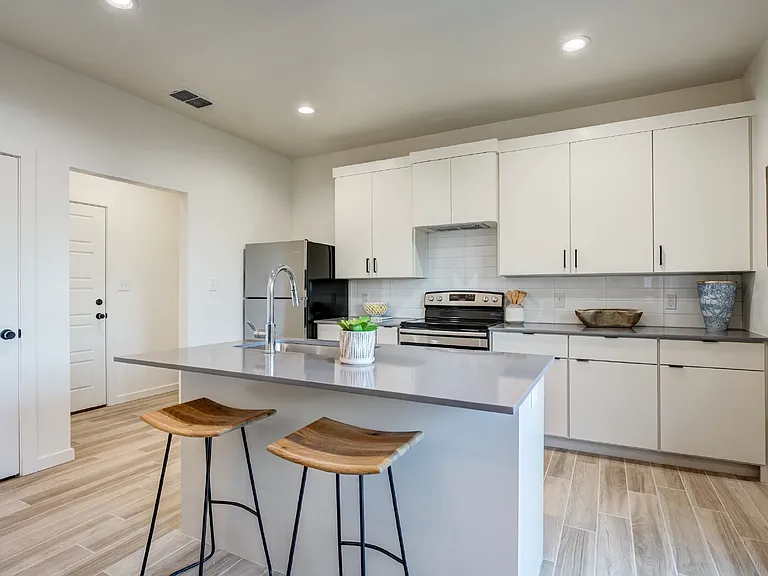 310 Homestead Ave #2 — Photo 13