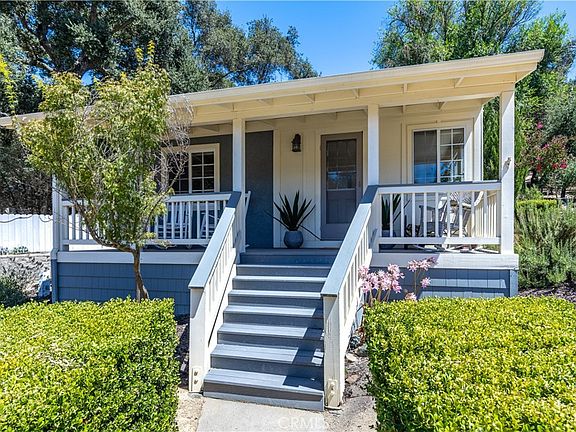 2nd image of 4555 San Anselmo Rd