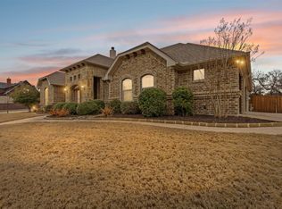 910 Crown Valley Dr, Weatherford, TX 76087