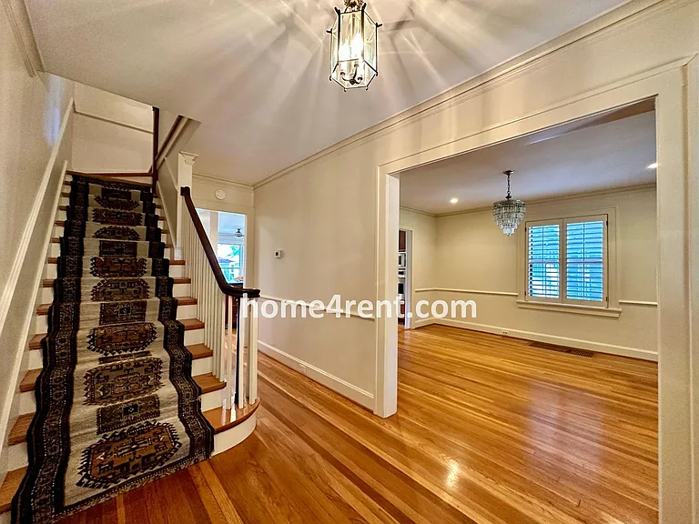 211 W 66th St — Photo 11