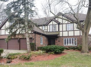 2564 E Haverhill Ct, Arlington Heights, IL 60004