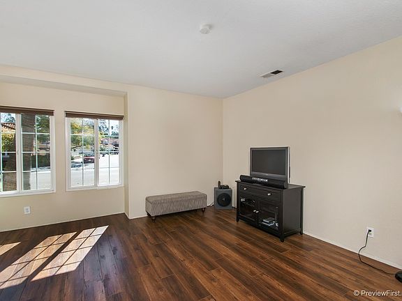 2nd image of 2183 Pleasantwood Ln