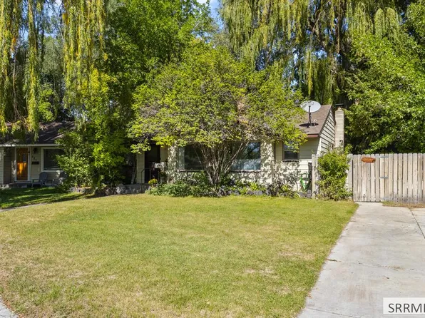 131 Beacon Dr, Idaho Falls, ID 83402
