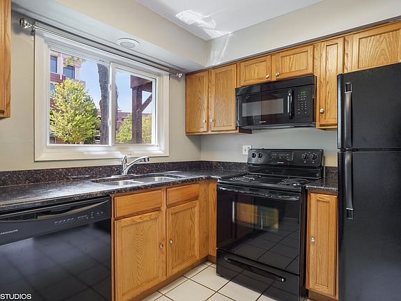 4th image of 220 W Colfax St Unit 101