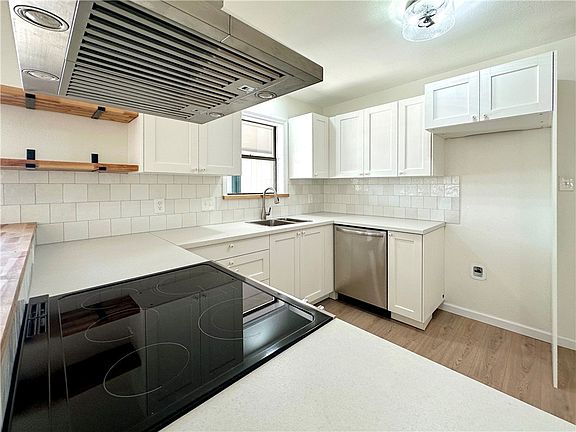 4th image of 202 Ranch Rd