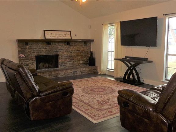 4th image of 4417 Lorraine Ave