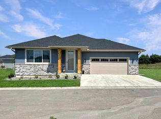 1254 Willowbrook Cir, Delano, MN 55328