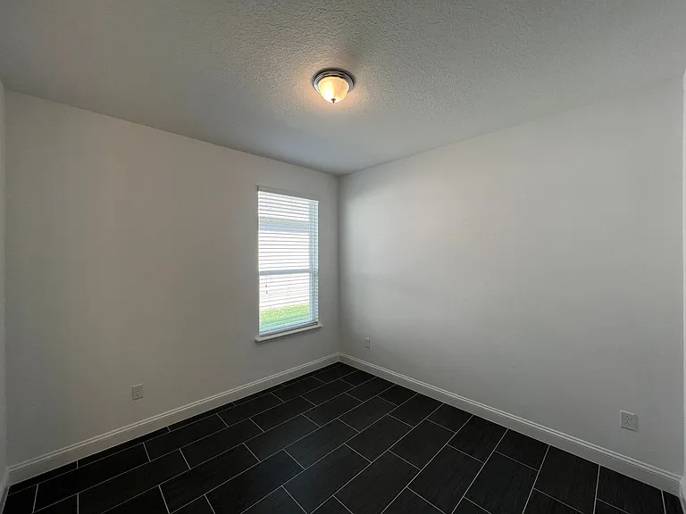 10804 John Randolph Dr — Photo 15