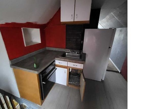 4th image of 4517 Memphis Ave #3
