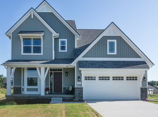 5301 Marshland Ct, Hamburg Twp, MI 48189
