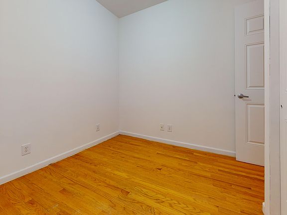 5th image of 334 E 78th St APT 11