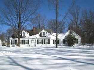 4867 Middledale Rd, Lyndhurst, OH 44124