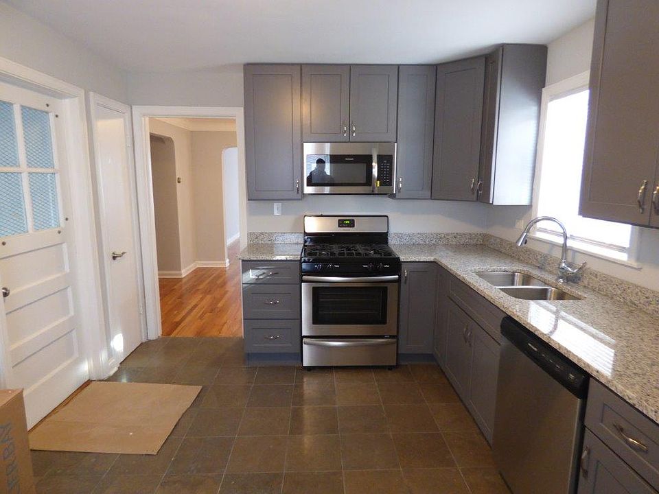 1st image of 2229 N Harlem Ave #1