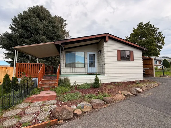 802 N 40th Ave Unit 70, Yakima, WA 98908