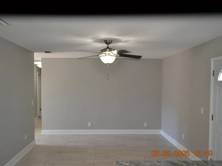 6204 W Knights Griffin Rd — Photo 7