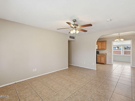 4th image of 2416 W STELLA Lane