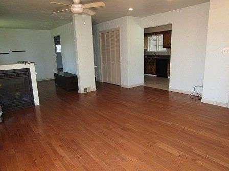 4th image of 6 Belair Dr