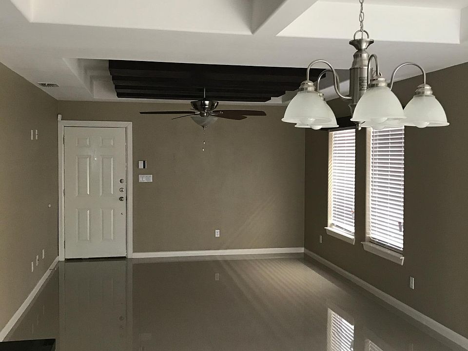 2nd image of 1503 Leann Rimes Rd APT A