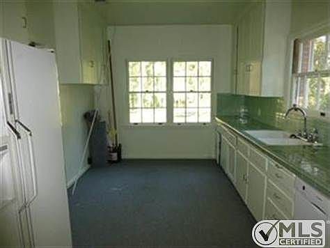 4th image of 2022 Seminole Dr