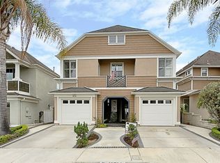 18726 Fairfax Ln, Huntington Beach, CA 92648