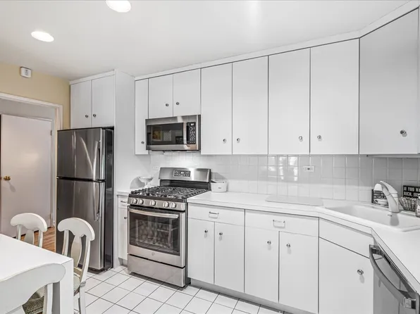 17-09 215th Street image 7 of 43