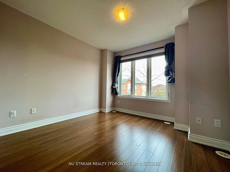 241 S Park Rd — Photo 14