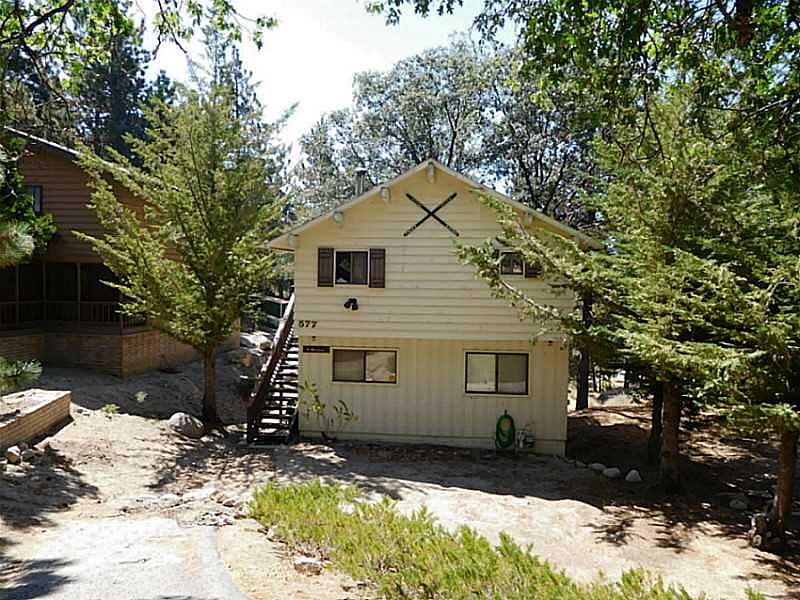 1st image of 577 Dahlia Dr