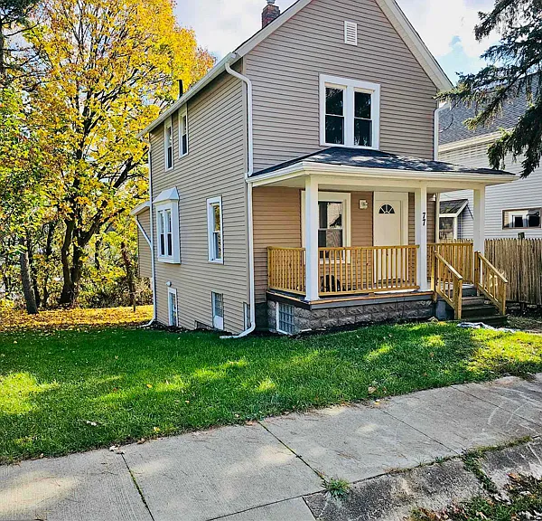 77 Kent Ct — Photo 2