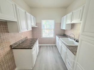1976 Chestnut Ave #101, Long Beach, CA 90806