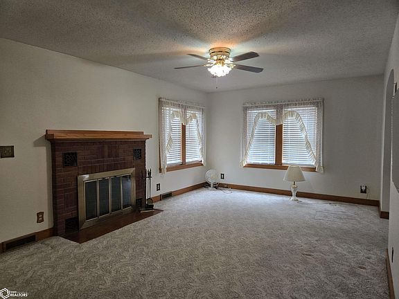 3rd image of 1022 N Monroe Ave