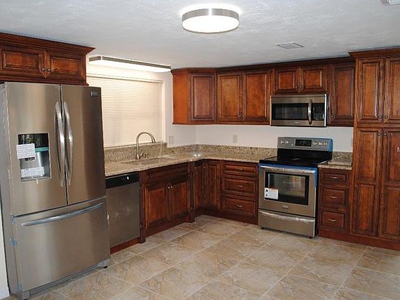 5th image of 5053 Blue Heron Dr