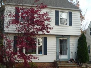 1097 Argonne Rd, South Euclid, OH 44121