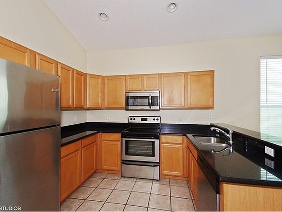 3rd image of 14707 Buckingham Gate Ct