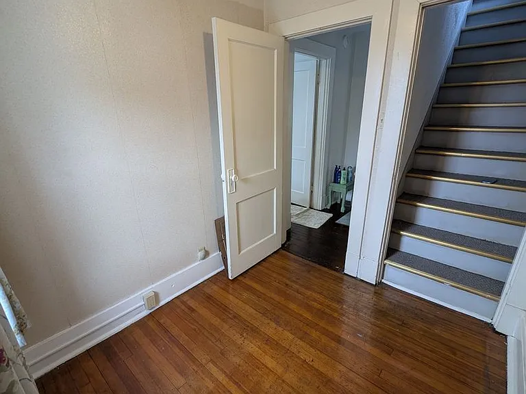 1444 Woodland Ave — Photo 18