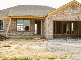 611 Boulder Ct, Court Berea, KY 40403