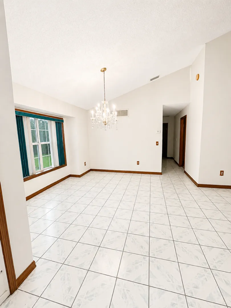 1st Month Free Rent 3 Bed 2 Bath Home With 2 Car Garage | Pet Friendly With Fenced Yard | Washer ... — Photo 2