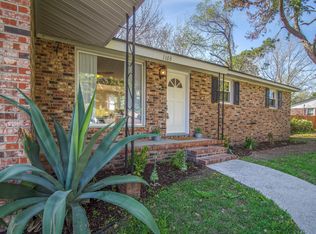 1103 Windward Rd, Charleston, SC 29412