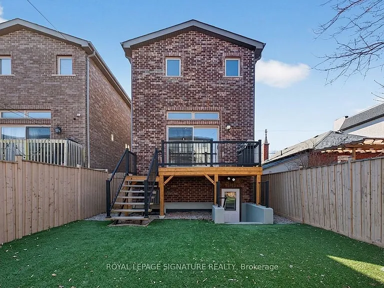 61B Bexhill Ave — Photo 44