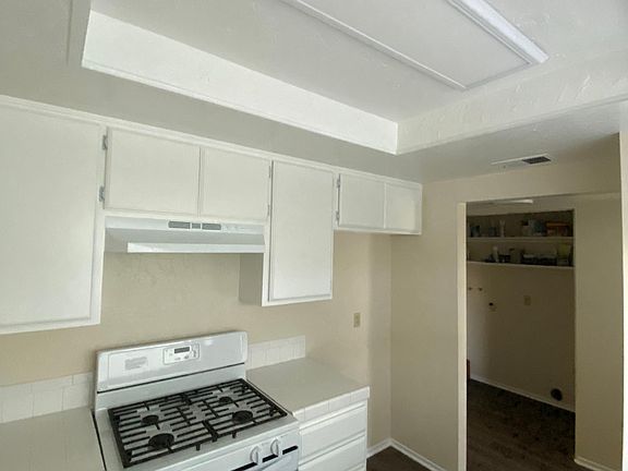 2nd image of 2198 E Villa St #5