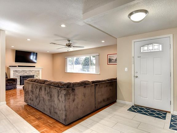 5th image of 8447 Harbourwood Dr